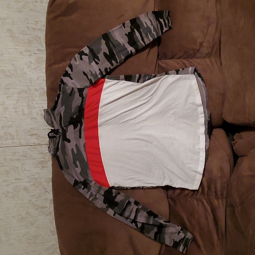 Women's Modern Culture hoodie size S